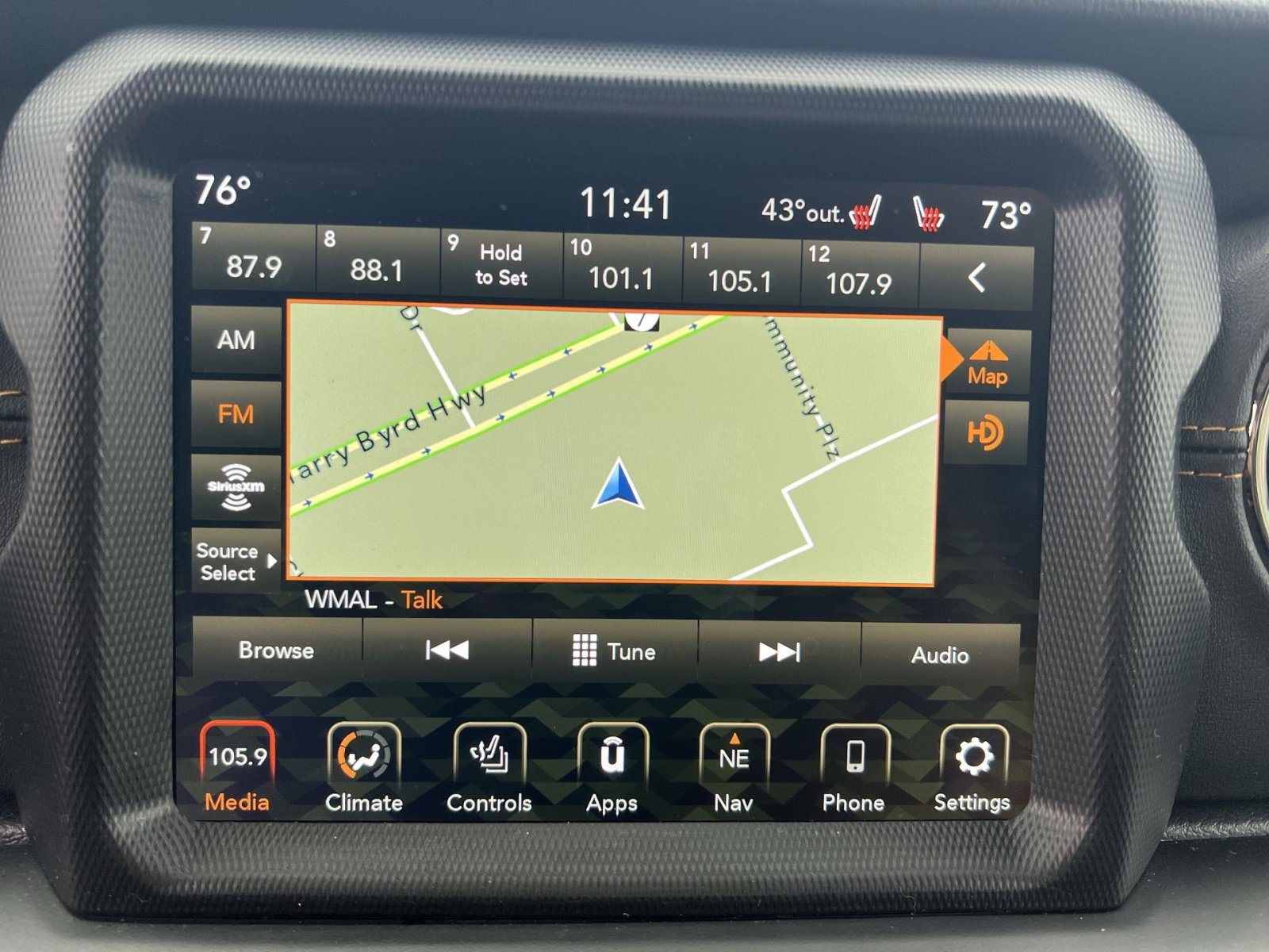 Used 2022 Jeep Gladiator Overland image 18