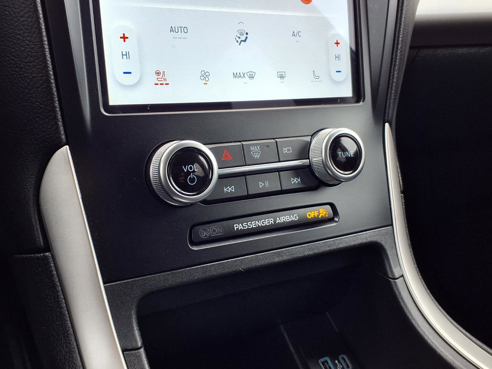 Certified 2024 Ford Edge SEL w/ Convenience Package image 15