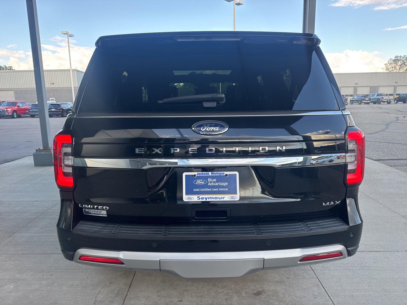 Certified 2022 Ford Expedition Max Limited image 3