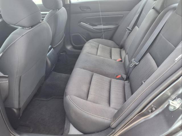 Used 2023 Nissan Altima 2.5 SV FWD image 14