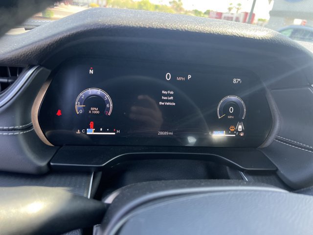 Used 2025 Jeep Grand Cherokee Altitude AWD/4WD image 10