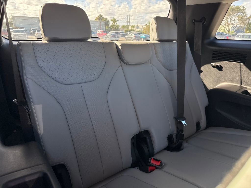 Used 2022 Hyundai Palisade SEL w/ Premium Package image 27