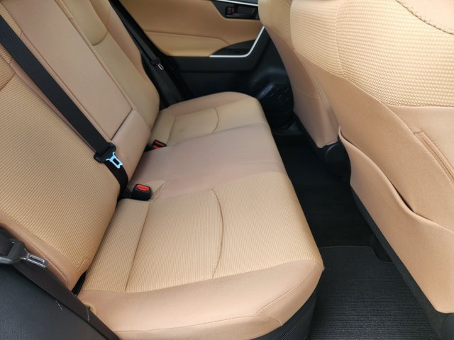 Used 2025 Toyota RAV4 LE AWD/4WD image 30