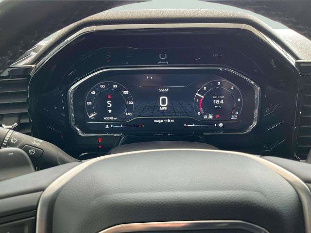 Used 2023 GMC Sierra 1500 SLT w/ SLT Premium Plus Package AWD/4WD image 11