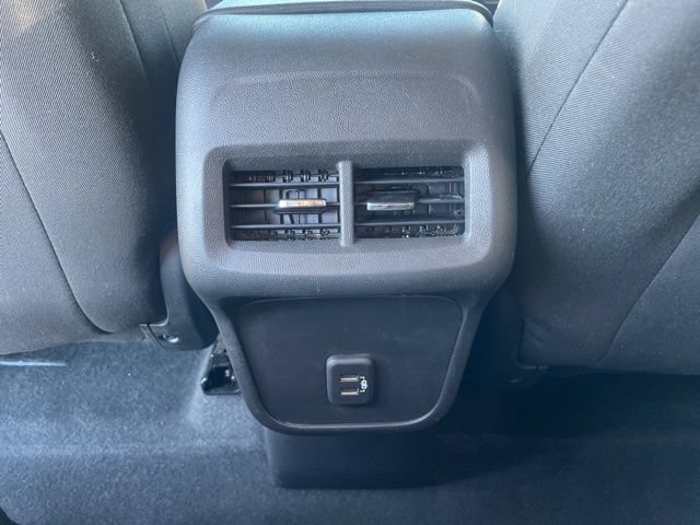 Used 2023 Chevrolet Equinox LT FWD image 40
