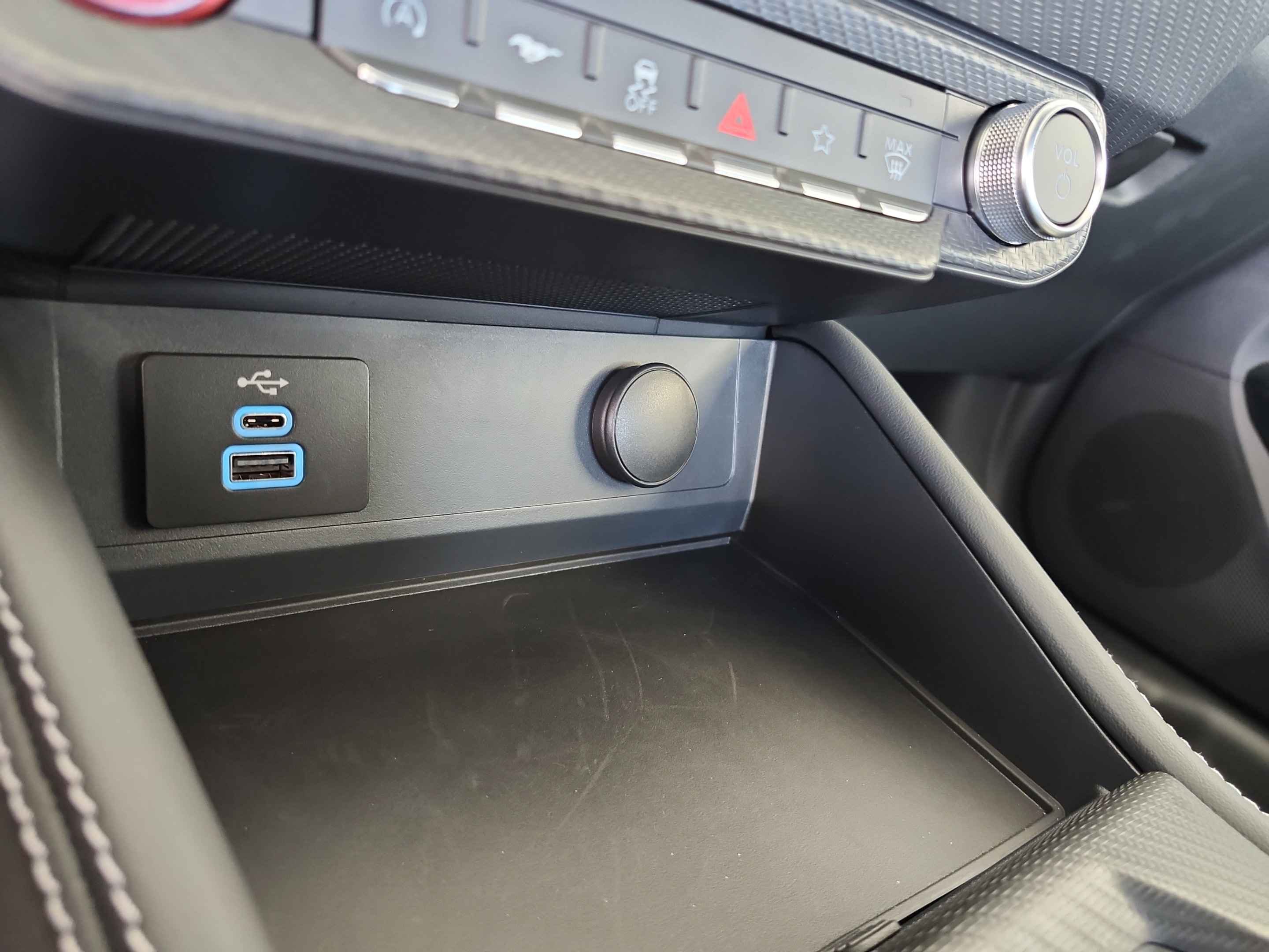 Certified 2026 Ford Mustang Premium RWD image 28