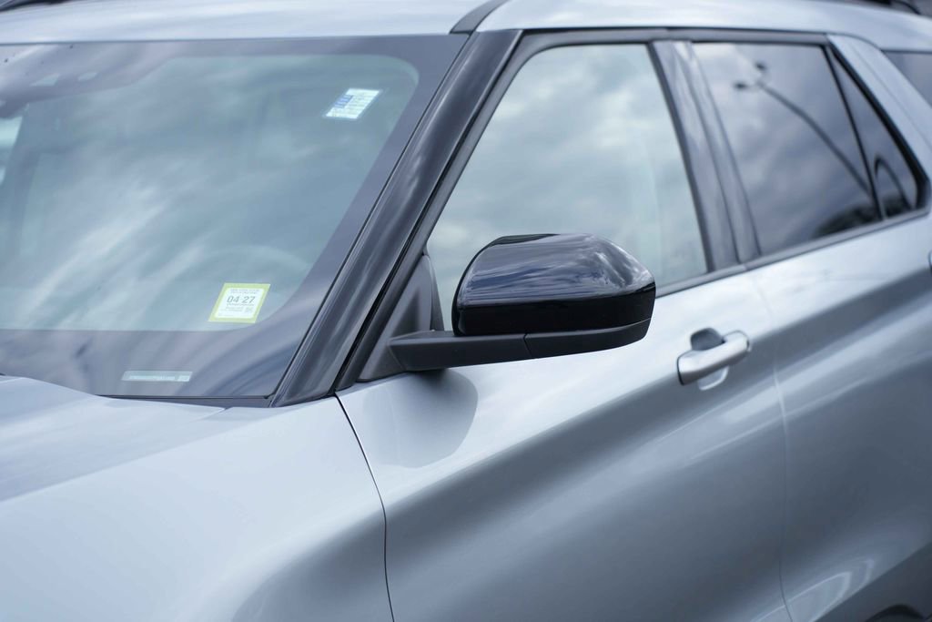 Certified 2023 Ford Explorer XLT w/ Equipment Group 202A image 10