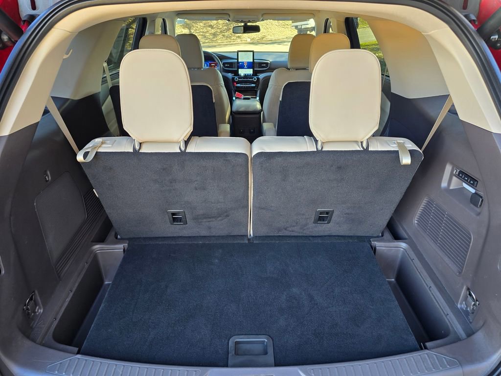 Certified 2022 Ford Explorer Platinum w/ Equipment Group 601A image 55