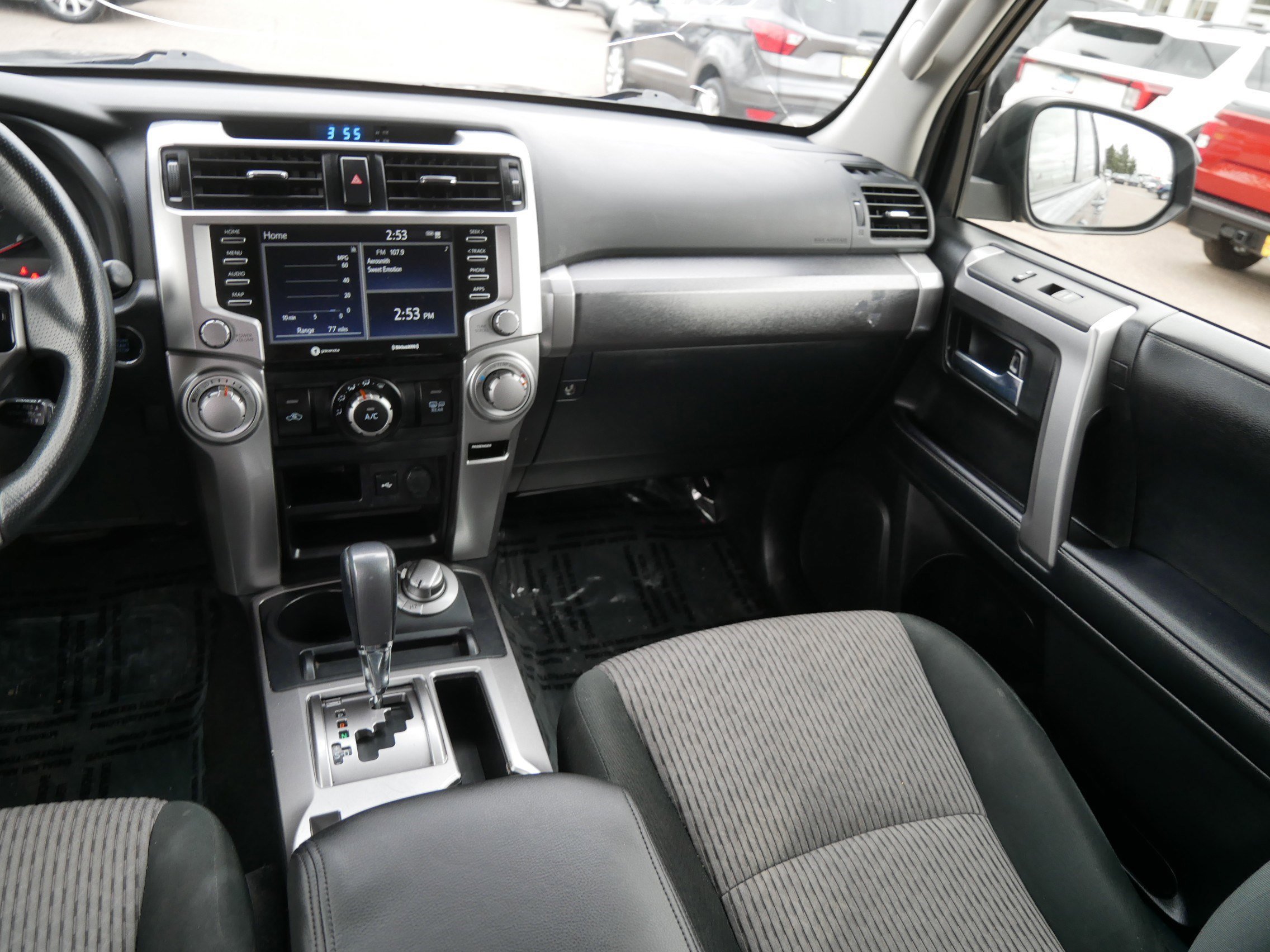 Used 2022 Toyota 4Runner SR5 AWD/4WD image 11