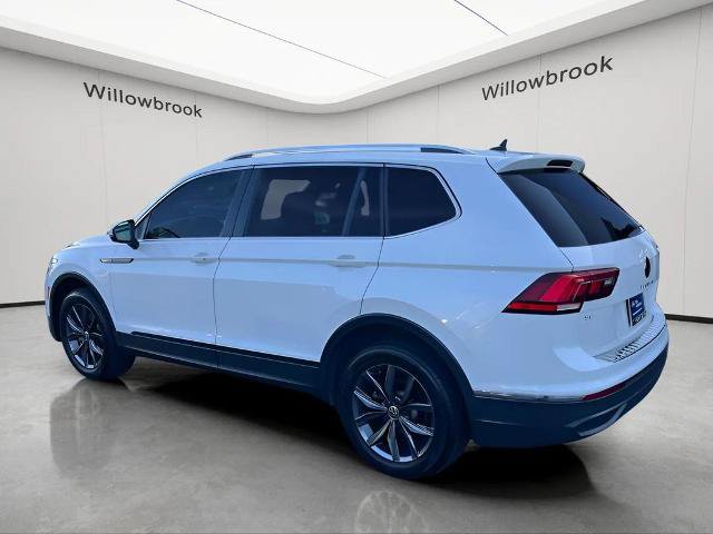 Used 2023 Volkswagen Tiguan SE AWD/4WD image 3