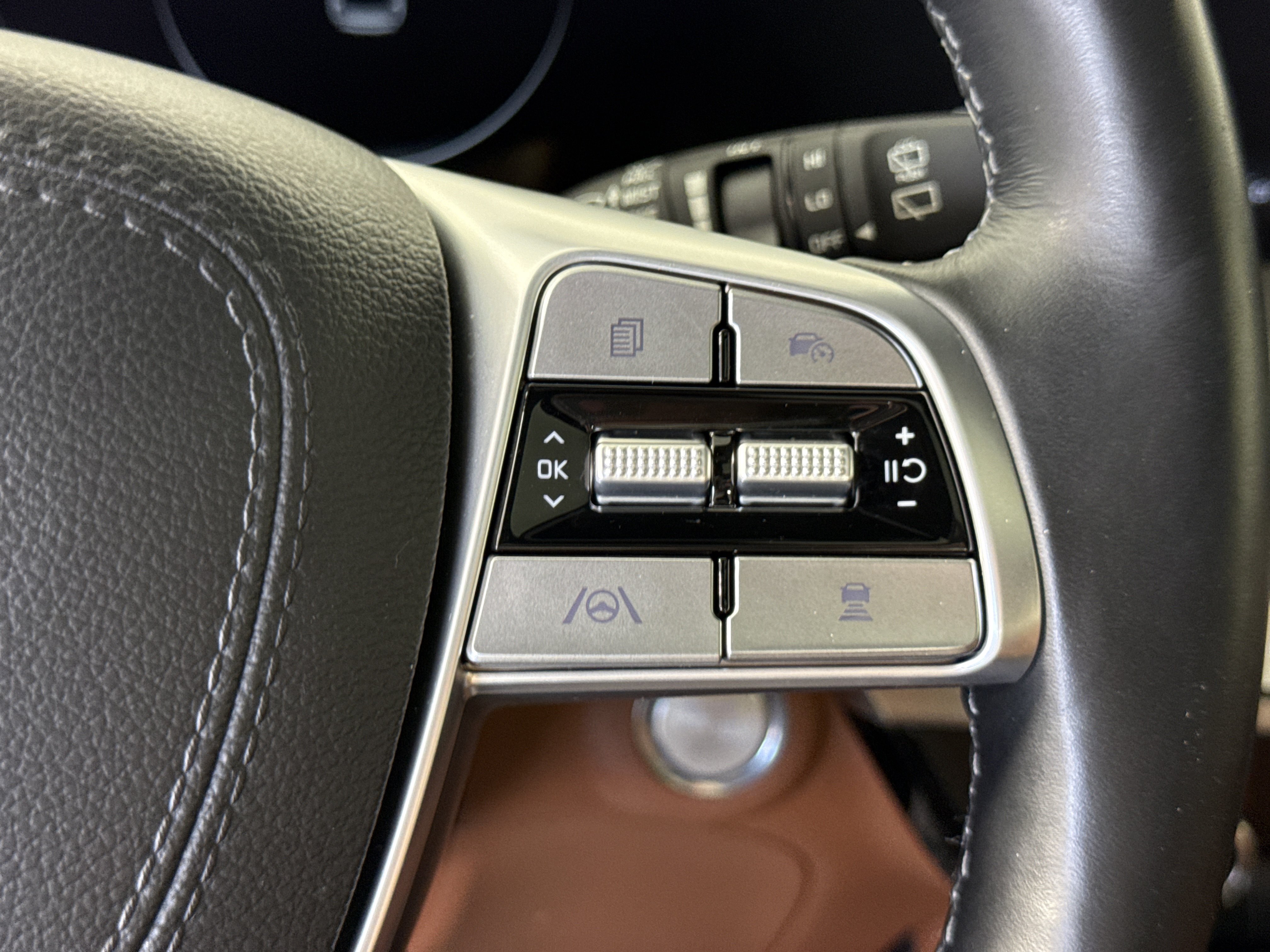 Used 2023 Kia Telluride SX X-Line AWD/4WD image 28