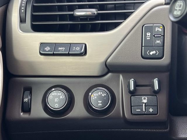 Used 2019 GMC Yukon XL Denali w/ Open Road Package AWD/4WD image 32