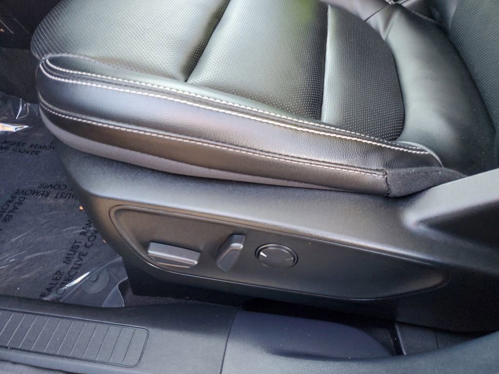 Certified 2022 Ford Escape SEL image 9