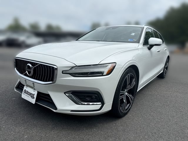 Used 2020 Volvo V60 T5 Inscription FWD image 4