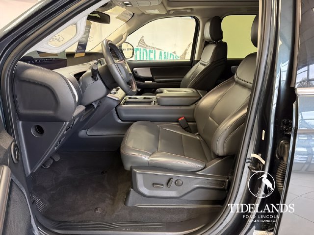 Certified 2025 Ford Expedition Active RWD image 11