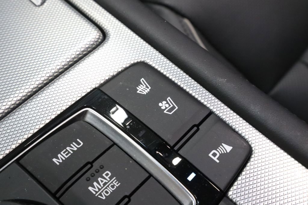 Used 2018 Genesis G80 3.8 w/ Option Group 03 AWD/4WD image 33