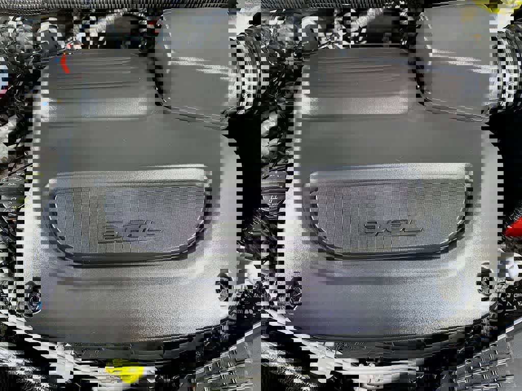 Used 2024 Chrysler Pacifica Touring-L image 12