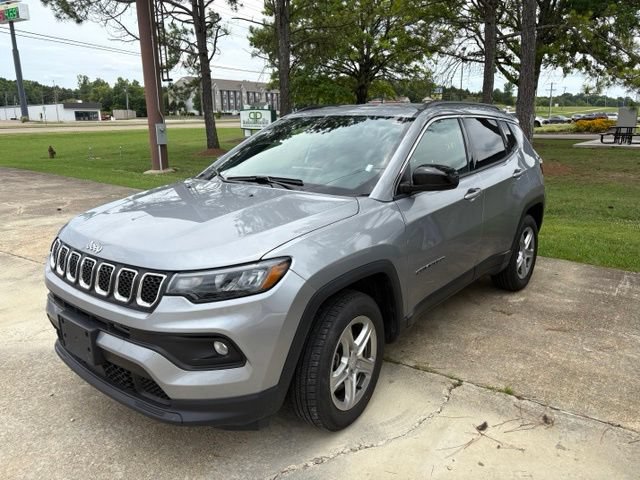 Used 2024 Jeep Compass Latitude