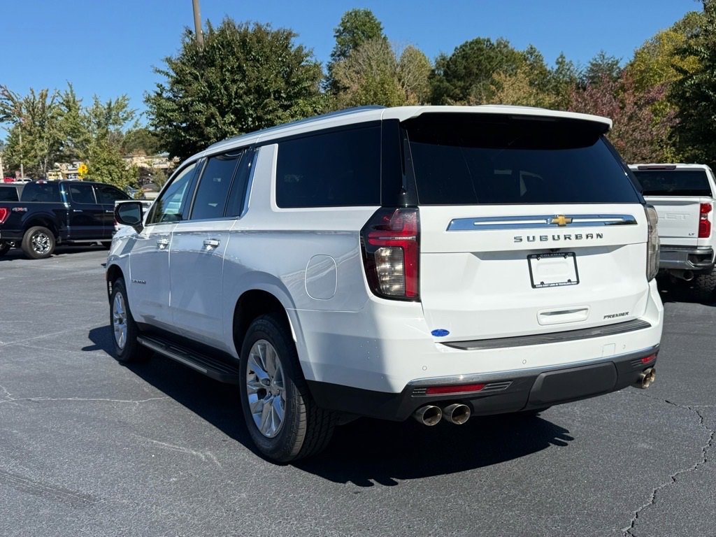 Used 2023 Chevrolet Suburban Premier image 6