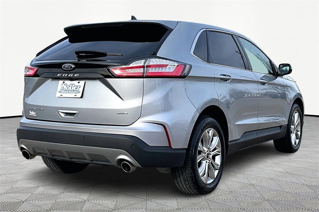 Certified 2024 Ford Edge Titanium image 4