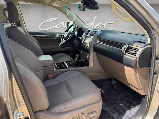 Used 2020 Lexus GX 460 Premium AWD/4WD image 25