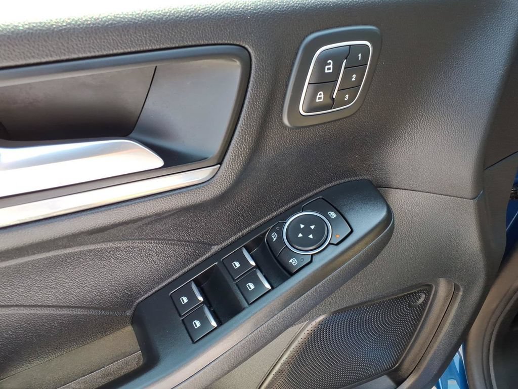 Certified 2022 Ford Escape Titanium FWD image 14