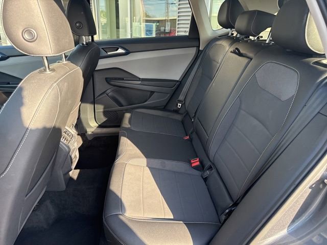 Used 2024 Volkswagen Taos SE AWD/4WD image 39