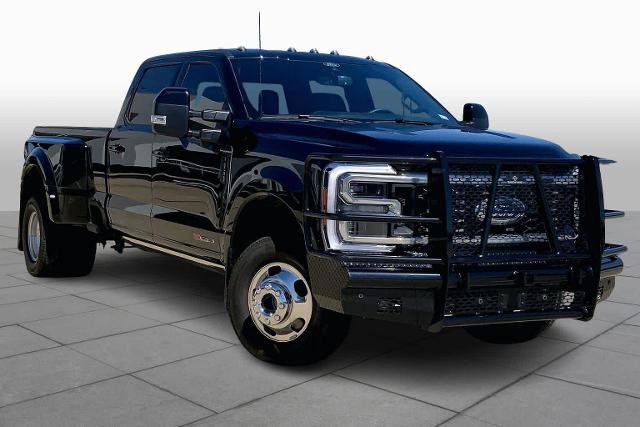 Certified 2025 Ford F350 Platinum image 5