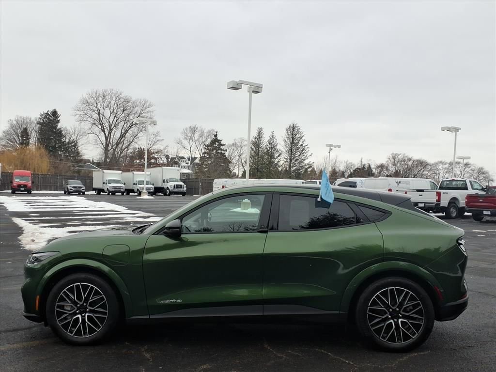 Certified 2025 Ford Mustang Mach-E Premium image 4