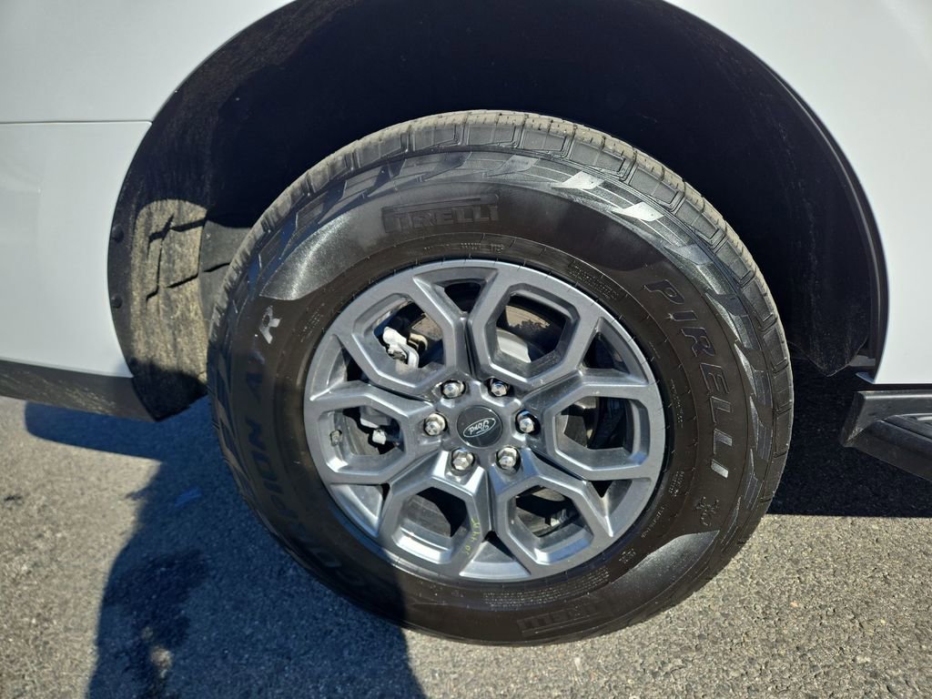 Certified 2025 Ford Expedition Active AWD/4WD image 2