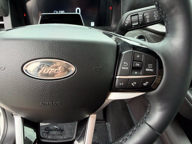 Certified 2025 Ford Explorer Platinum w/ LUX Leather Package AWD/4WD image 17