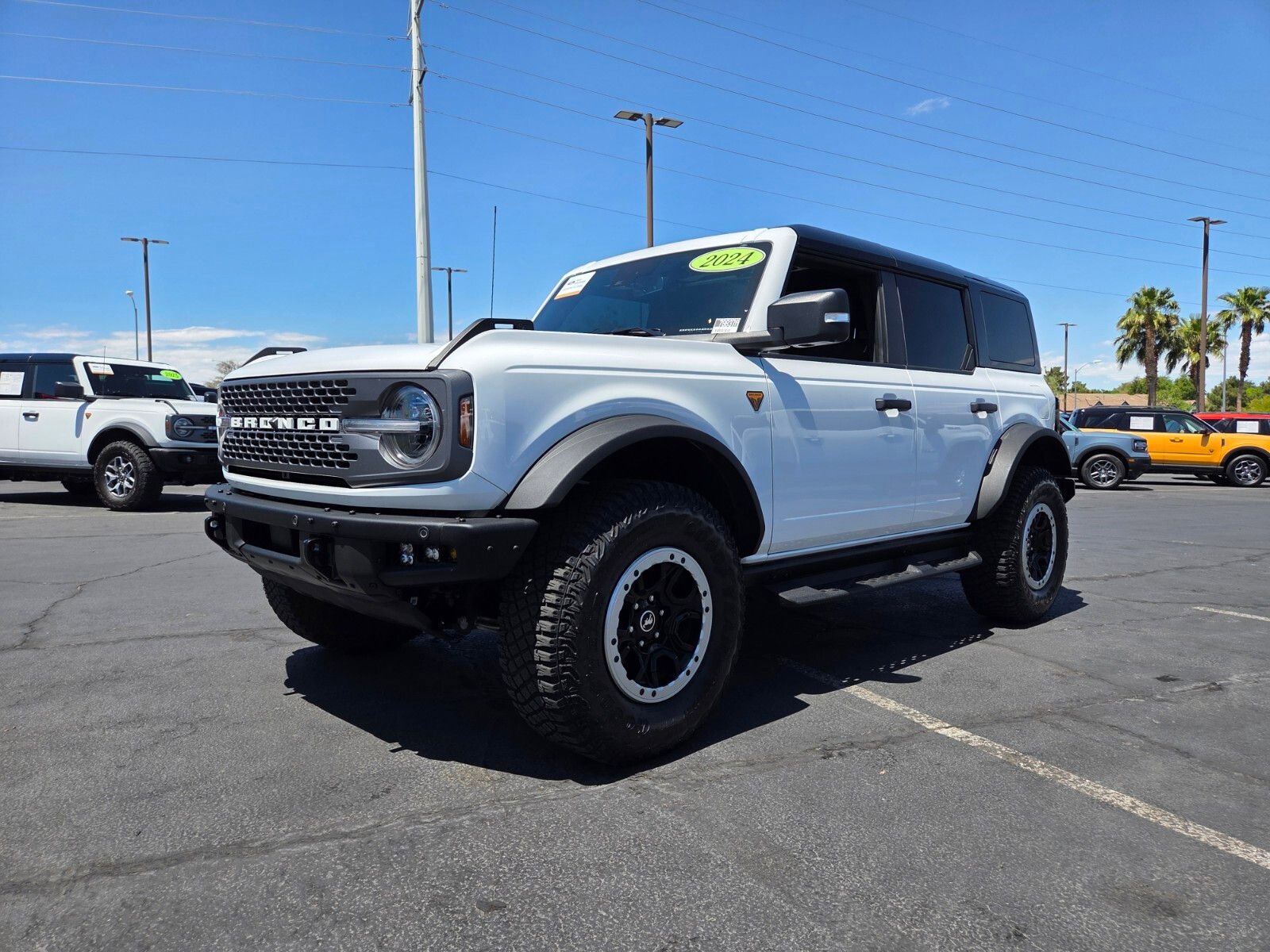 Certified 2024 Ford Bronco Badlands AWD/4WD image 2