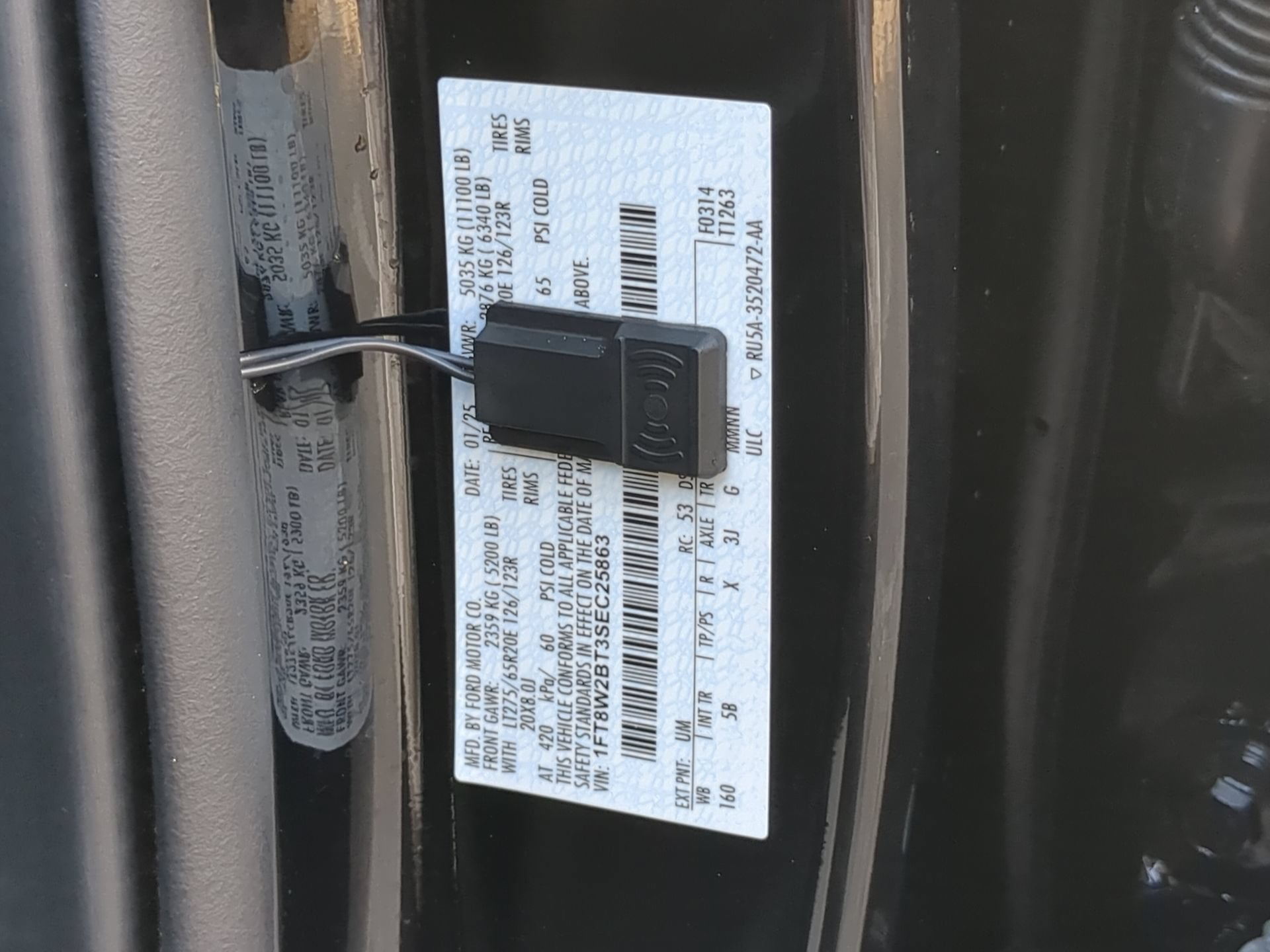 Certified 2025 Ford F250 Lariat w/ Black Appearance Package AWD/4WD image 74