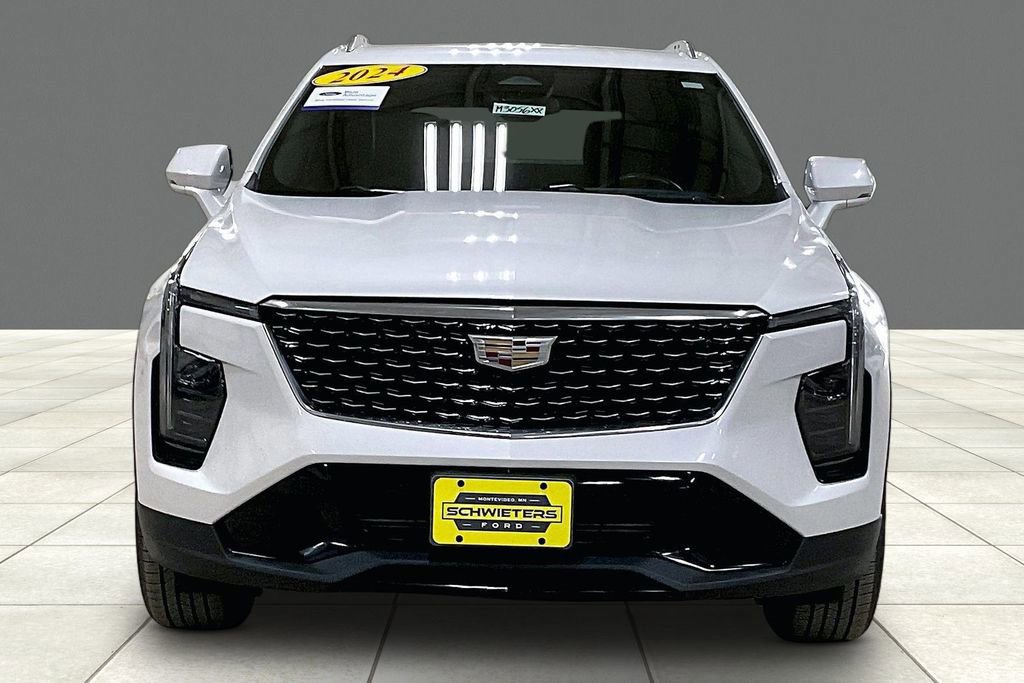Used 2024 Cadillac XT4 Premium Luxury image 6