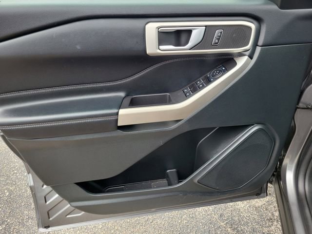 Certified 2023 Ford Explorer XLT w/ Equipment Group 202A RWD image 26
