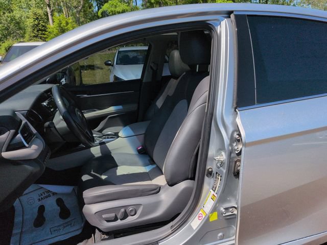 Used 2018 Toyota Camry XLE w/ Driver Assist Package FWD image 20