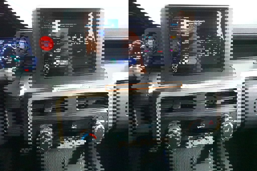 Used 2025 Toyota Tacoma TRD Sport image 14