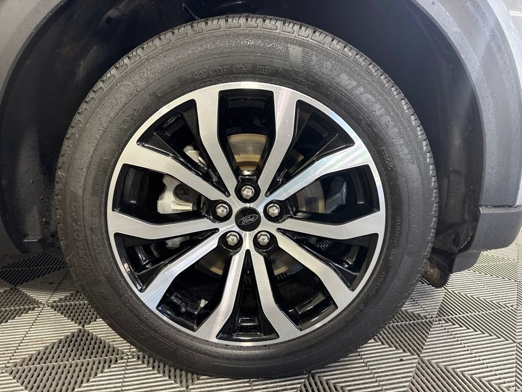 Certified 2023 Ford Explorer ST-Line w/ Class IV Trailer Tow Package AWD/4WD image 13