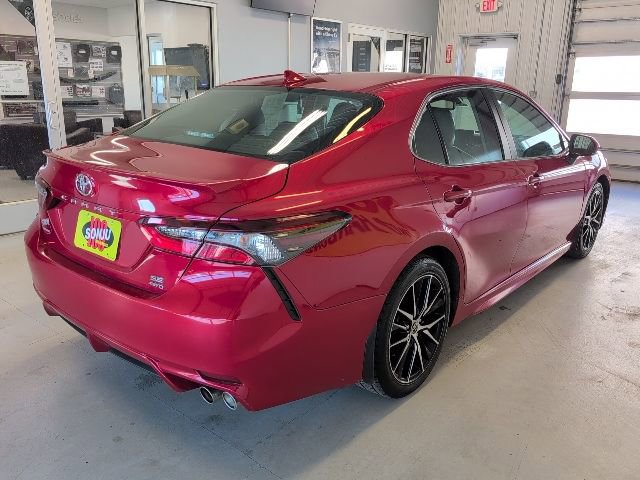 Used 2024 Toyota Camry SE AWD/4WD image 6