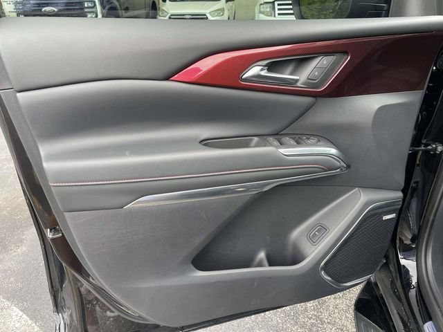 Used 2025 Chevrolet Traverse Z71 w/ Enhanced Driving Package AWD/4WD image 17