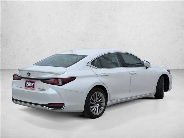 Used 2020 Lexus ES 300h w/ Premium Package image 10