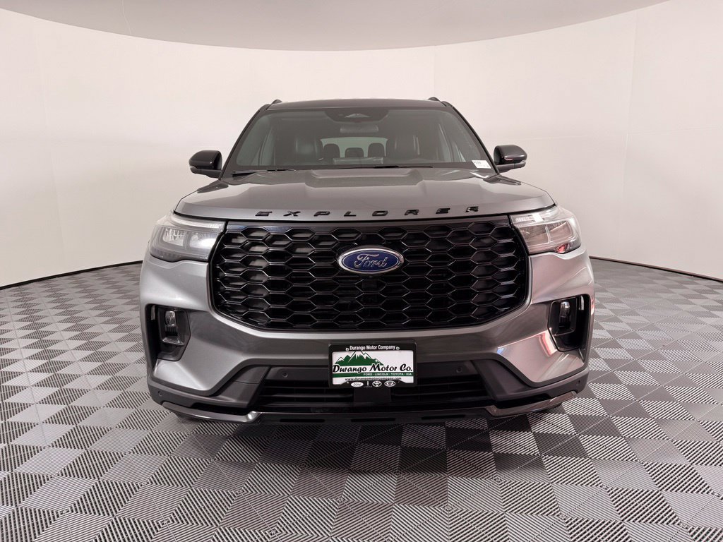 Certified 2025 Ford Explorer ST-Line w/ ST-Line Street Pack AWD/4WD image 3