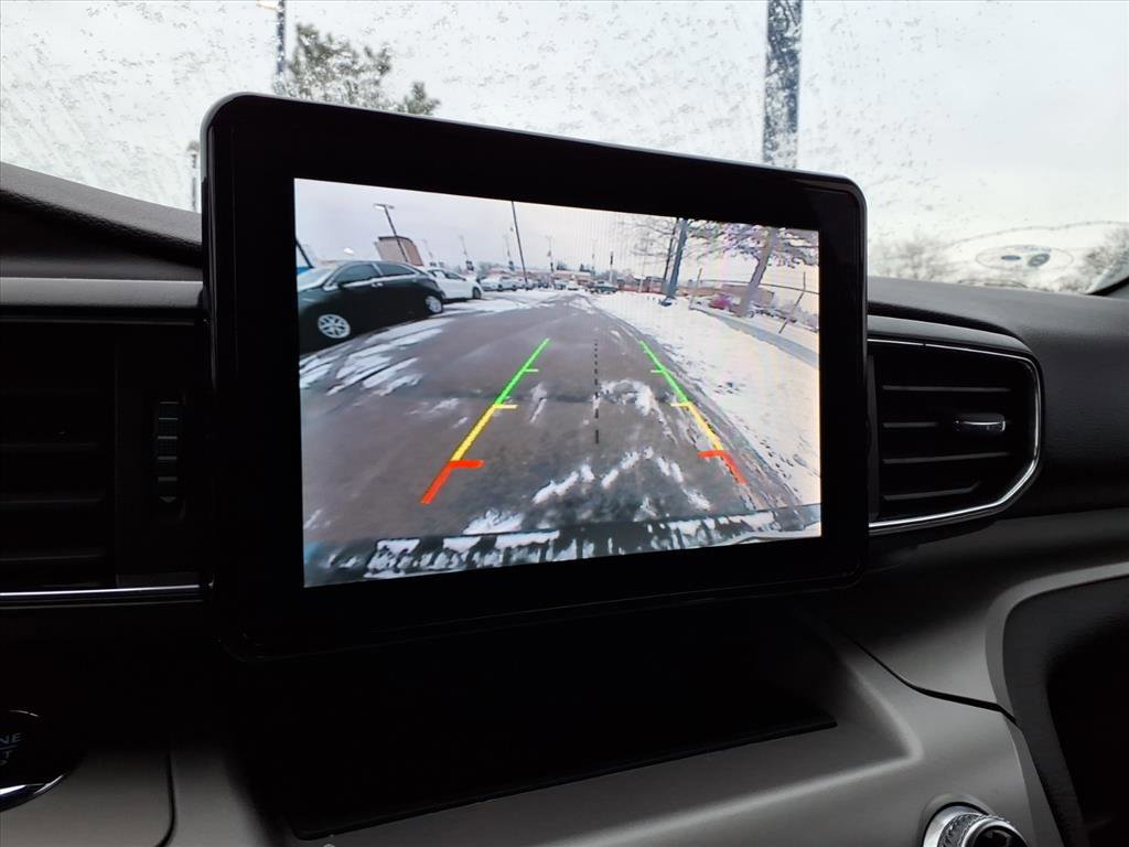 Certified 2023 Ford Explorer XLT w/ Equipment Group 202A image 22