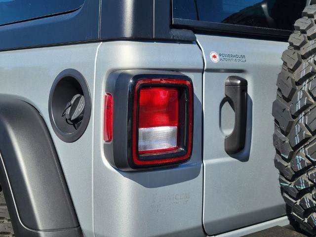 Used 2022 Jeep Wrangler Willys image 11