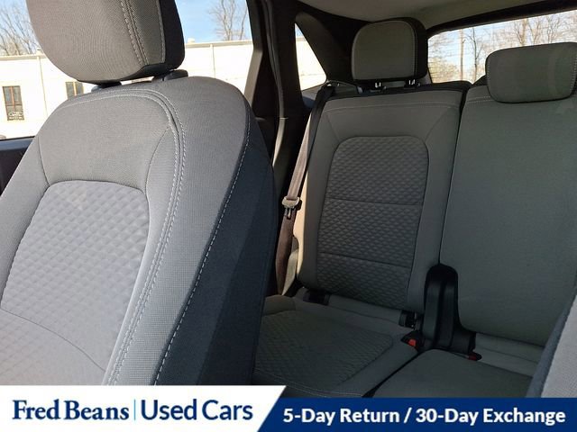 Certified 2022 Ford Escape SE w/ SE Sport Appearance Package image 17