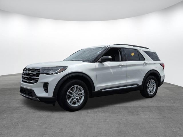 Certified 2025 Ford Explorer Active w/ Active Comfort Package RWD image 7