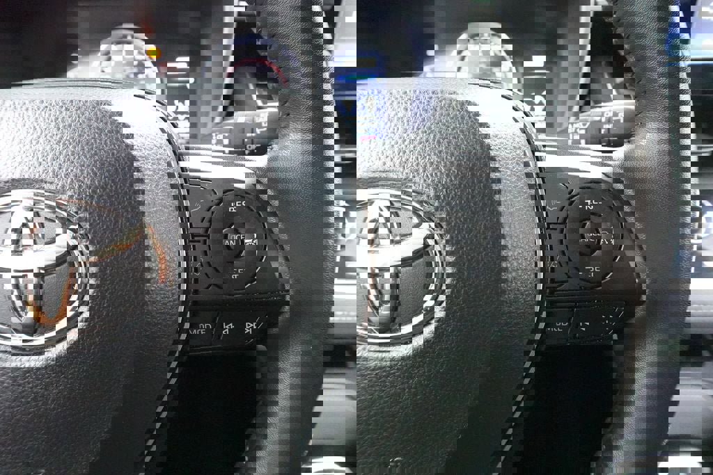 Used 2022 Toyota Corolla SE image 13