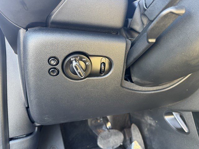 Used 2023 MINI Cooper S image 15