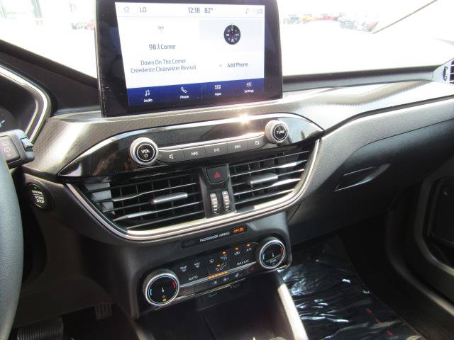 Certified 2022 Ford Escape SEL w/ SEL Stealth AWD Package image 23