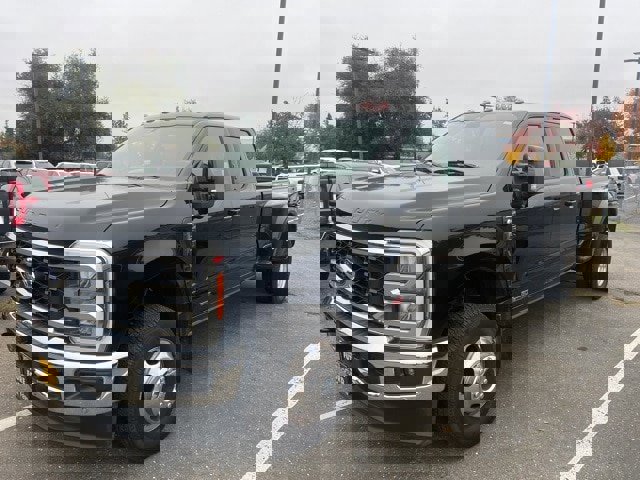 Certified 2023 Ford F350 Lariat w/ Lariat Ultimate Package